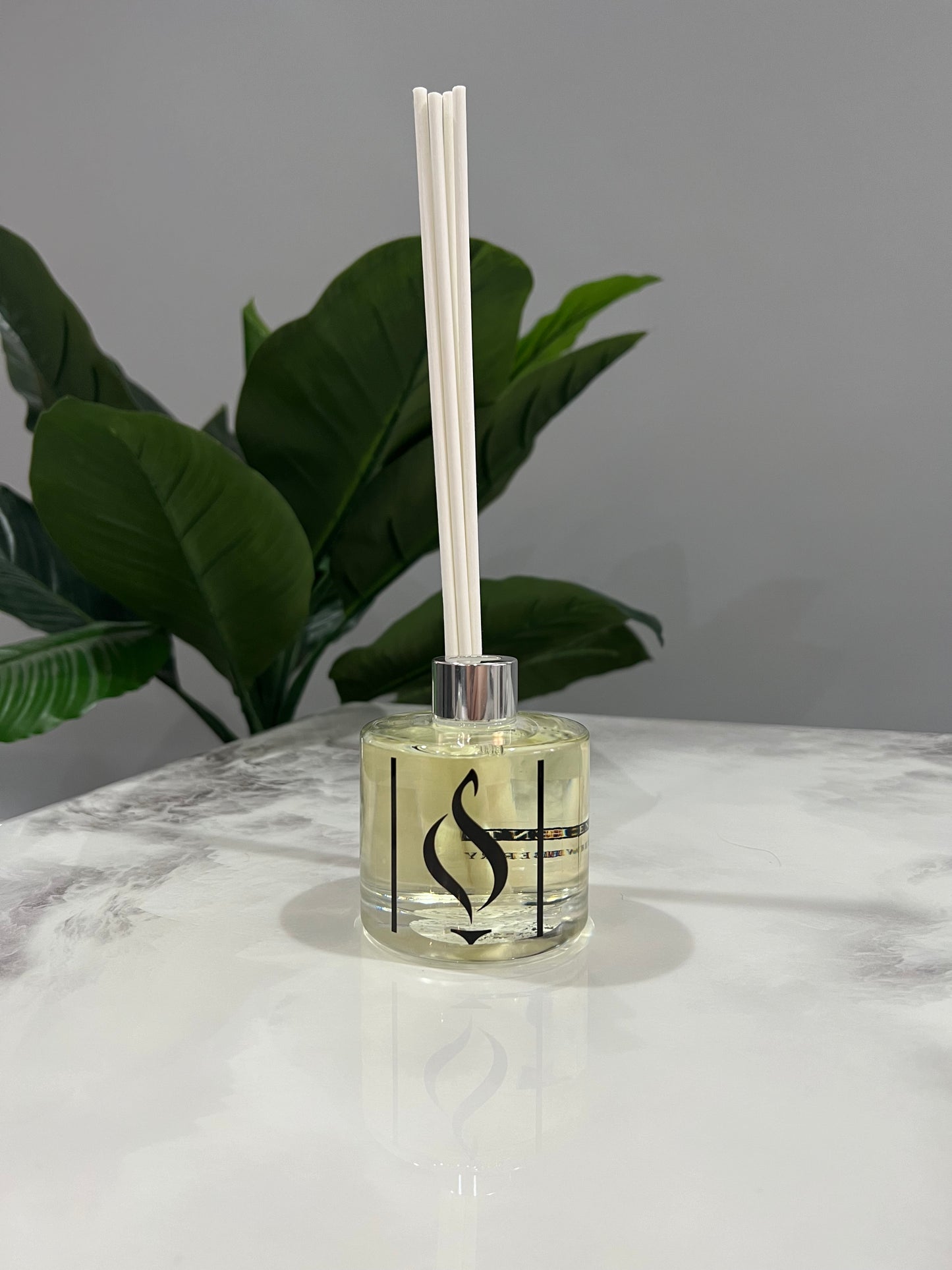 Clear Round Diffuser 200ml